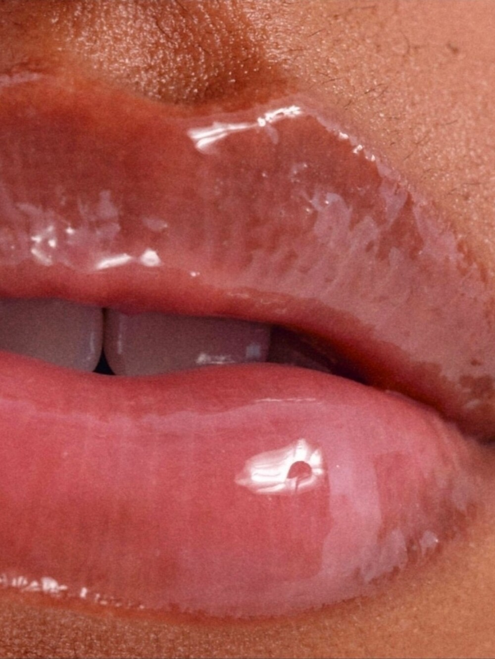 EADEM Le Chouchou Exfoliating + Softening Peptide Lip  Balm SAKURA SHAVED ICE. - Picture 2 of 4